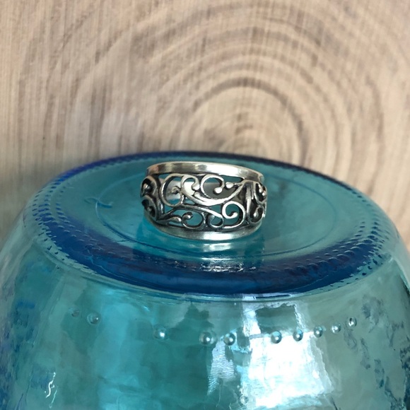 Sterling silver ring - Picture 2 of 3